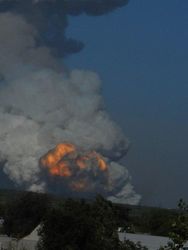 В Донецке взорвались склады с химией