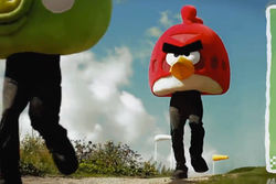 В новой компьютерной игре Angry Birds займутся картингом