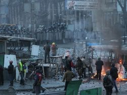 Противостоящие стороны на Грушевского начали прямой диалог, без политиков