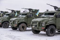 Только 100 частей из 1400 украинской армии боеспособны – Бутусов 