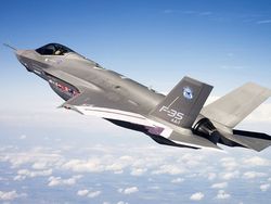 Пентагон продемонстрировал стрельбу истребителя F-35