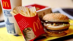 McDonald's приостановила работу своих заведений в Крыму