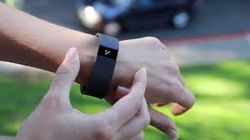 Из-за угрозы здоровью фитнес-браслет Fitbit Force запретили в США