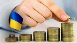 За год реальная средняя зарплата в Украине выросла на 20 процентов