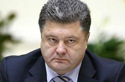 Порошенко срочно возвращается в Украину