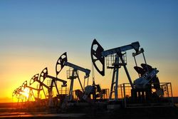 Дешевая нефть провоцирует политиков на губительные решения