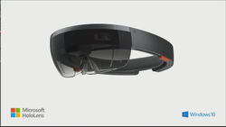 Microsoft продолжает работать над очками дополнительной реальности HoloLens