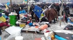 Евромайдан не в состоянии навести порядок и просит о помощи киевлян