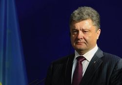 Порошенко решил сократить должности в Раде и Кабмине