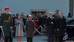 Президент Кыргызстана Атамбаев ждет поддержки Европы