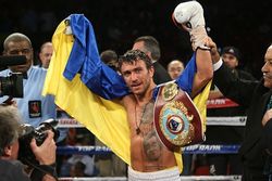 Василий Ломаченко отстоял титул чемпиона WBO, нокаутировав Коасича