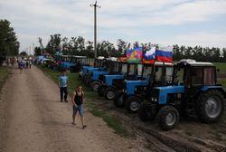 Из Кубани стартовал «тракторный марш» на Москву