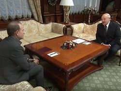 Это недоразумение: Лукашенко обсудил Донбасс с Медведчуком