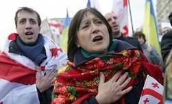 Украинцы и грузины проводят акции против агрессии РФ