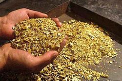 В Кыргызстане местные жители разгромили офис золотодобытчиков из Австралии