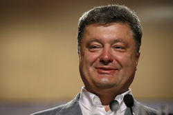 Военные заводы Украины будут работать в три смены – Порошенко