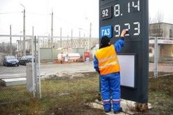 На АЗС Украины пошли в рост цены на дизель и газ