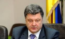 Петр Порошенко требует усилить оборонные сооружения в Украине