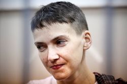 Надежду Савченко уговаривают дать согласие на госпитализацию