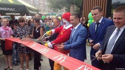 Открытие первого McDonald’s в Томске вызвало невероятный ажиотаж