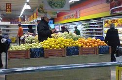 Магазины Донецка заполонила дорогая продукция из России и Беларуси