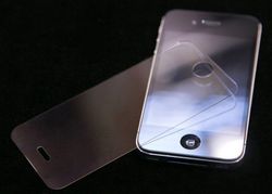 iPhone с сапфировым дисплеем до конца года не появится 