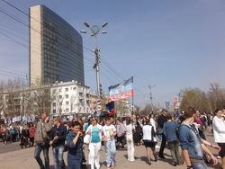 Митинги и шествия стали главной забавой в ДНР