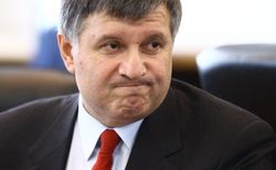 Аваков ответил Захарченко: Топаз в камере тоскует, присоединяйся