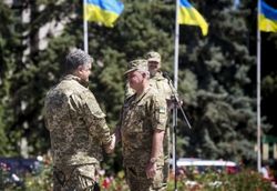 Президент Украины наградил орденом 26 военных ВСУ