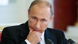 Путин играет в геополитический хоккей на льду – эксперт