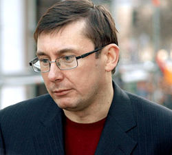 Луценко не верит в планы оппозиции и призвал штурмовать власть