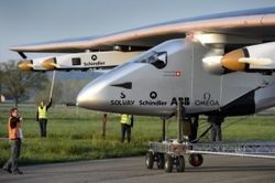 "Солнечный самолет" Solar Impulse-2 не преодолел Тихий океан