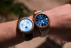 Для предзаказа доступны золотые и платиновые Samsung Gear S2 Classic