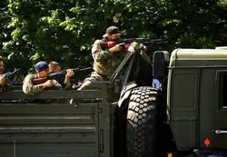 3 июня в Славянске началось с ожесточенной перестрелки