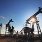 Мировые цены на нефть корректируются после падения