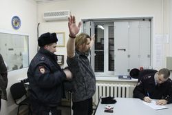 Кандидат в мэры Новосибирска рокер "Паук" задержан за дебош в аэропорту