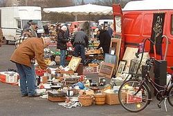 В Москве с кризисом будут бороться блошиными рынками