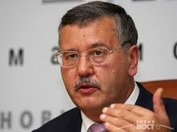 Гриценко требует срочного созыва Рады для отстранения Турчинова