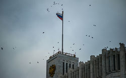 Решения об отставке Улюкаева и правительства Медведева нет – Песков