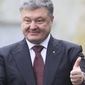 Украинского языка на ТВ станет больше: Порошенко подписал закон