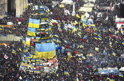 На Евромайдане граждане с утра занимают места для встречи Нового года 