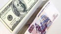 Курс рубля: Банк России снова сдвинул границы бивалютного коридора – последствия