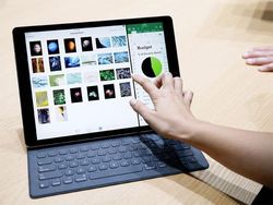 «Хирурги» iFixit признали клавиатуру Apple Smart Keyboard неремонтопригодной