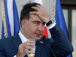 Саакашвили назвал Кабмин Яценюка «кладбищем реформ»