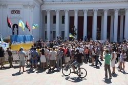 В Одессе в Савченко бросали яйца, но не за «украинский Ростов»