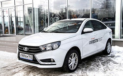 АвтоВАЗ поднимает цены на Lada Vesta и Lada XRAY