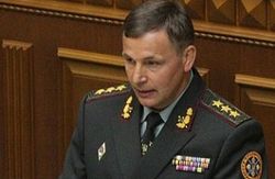 Министр обороны пояснил, почему не нужно вводить военное положение