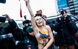 FEMEN не могла обойти вниманием саммит в Вильнюсе