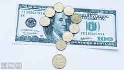 Приватбанк остановил обмен долларов: реакция курса гривны на Форексе