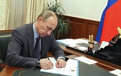 Скандал: Путин подписывает законы еще до их принятия Совфедом – СМИ